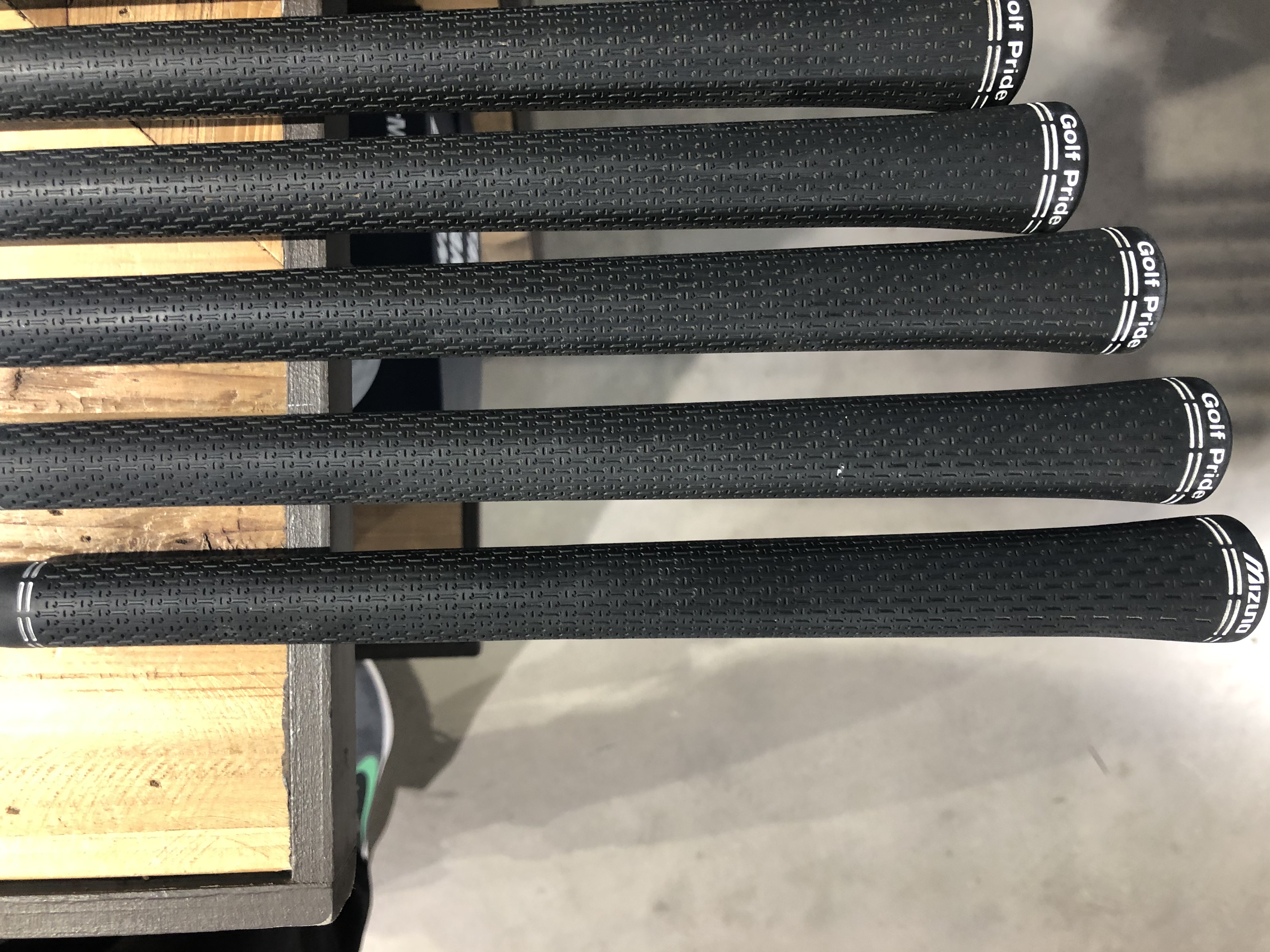 Mizuno JPX 900 Hot Metal Iron Steel Shafts Right Regular Nippon