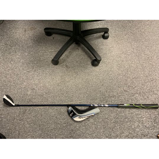 SIM Max Rescue Right 4 Hybrid-22 Degree Regular Fujikura Ventus Blue 6 (Used - Very Good)