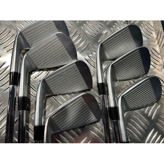 Blueprint Steel Irons Right Stiff Dynamic Gold 120 4-PW (Used - Very Good)