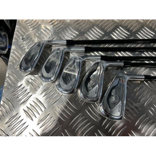 T200 Irons Graphite Shafts Right CUSTOM 6-PW (Custom 34126) (Ex display)