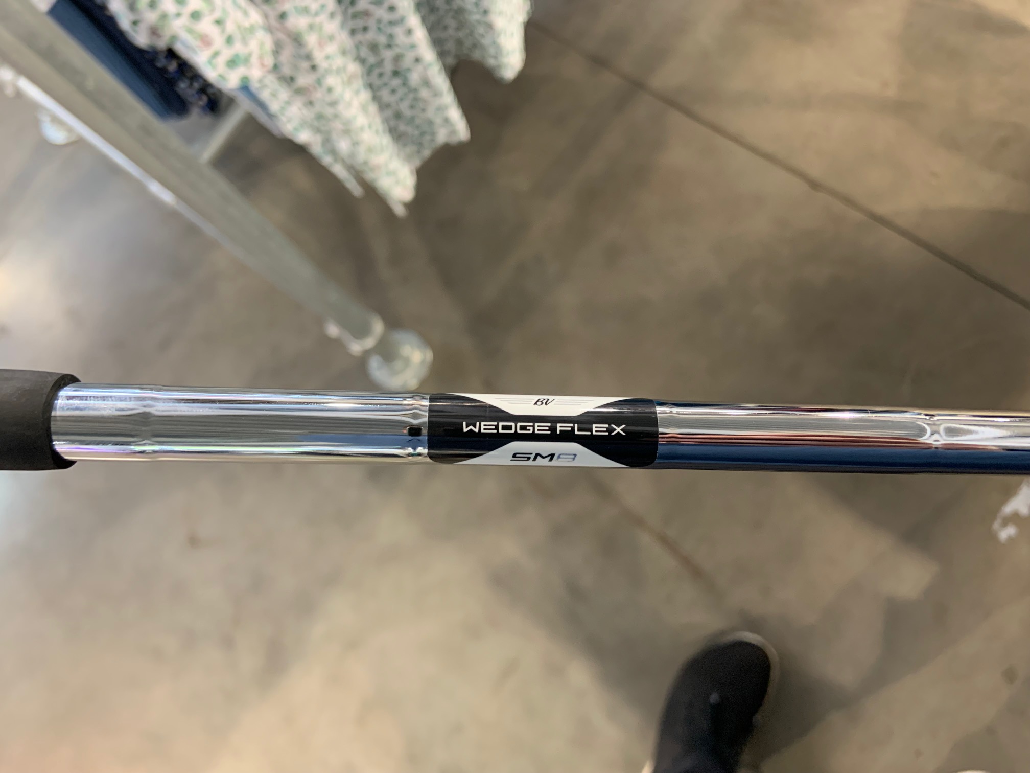 Product Image for Vokey SM8 Tour Chrome Wedge Right 60 8 M-Grind Wedge Dynamic Gold Wedge (Ex display)