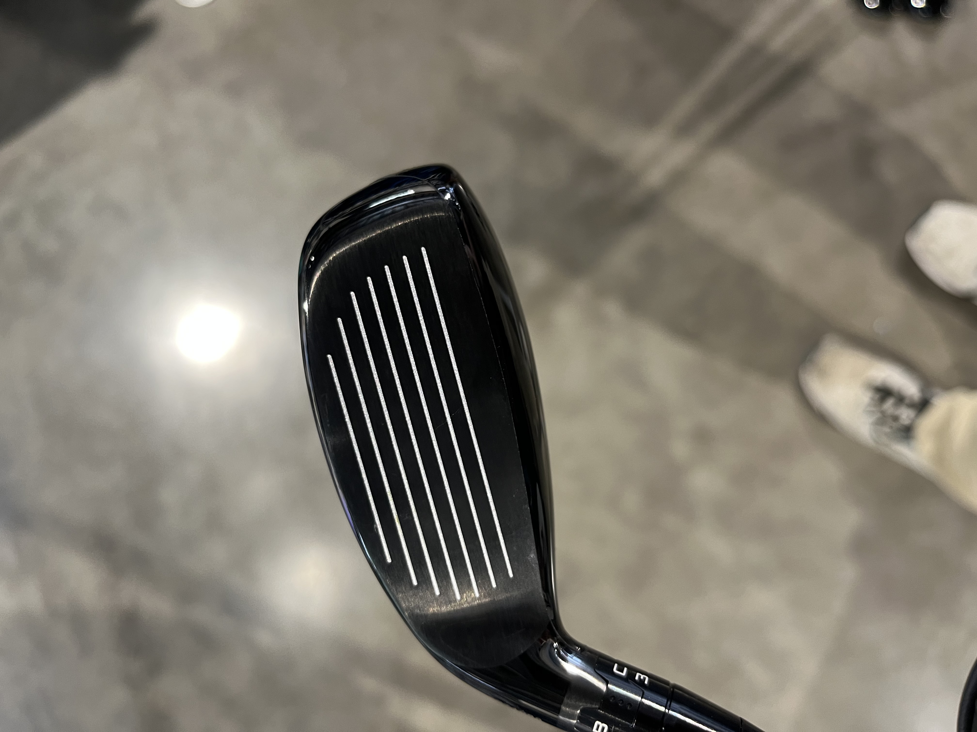 Product Image for TSi3 Hybrid Right 2 Hybrid-18 Degree Stiff Tensei AV RAW White HY 90 (Used - 4 Star)