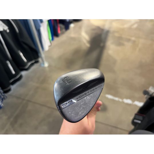 Vokey SM8 Jet Black Wedge Right 60 14 K-Grind Wedge Dynamic Gold Wedge (Used - 3 Star)