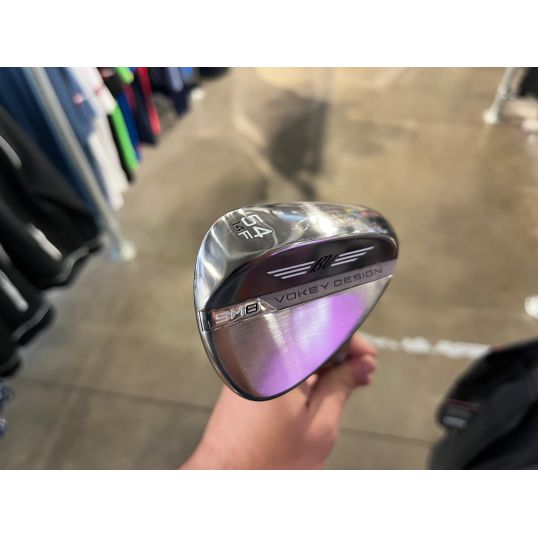 Vokey SM8 Brushed Steel Wedge Right 54 14 F-Grind Wedge Dynamic Gold Wedge (Used - 4 Star)