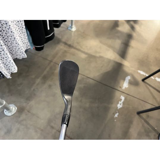 Vokey SM8 Jet Black Wedge Left 48 10 F-Grind Wedge Dynamic Gold Wedge (Used - 3 Star)