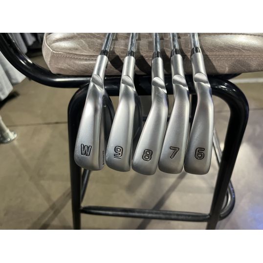 i525 Steel Irons Right CUSTOM 6-PW (Custom 34900) (Used - 4 Star)