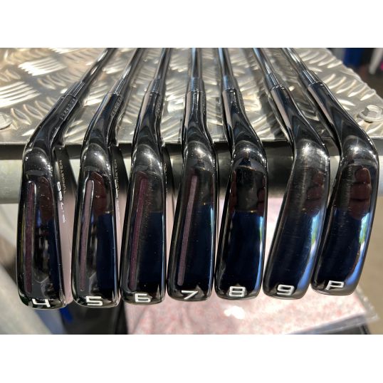 P790 Black Limited Edition Irons Steel Shafts Right Stiff KBS Tour Lite Black 4-PW (Used - 4 Star)