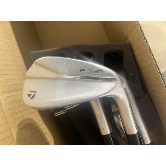 P790 Irons Steel Shafts 2021 Right CUSTOM 4-PW+AW CUSTOM (Custom 40726) (Used - 5 Star)