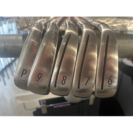 【本日限定】【新品未使用】ReFaPOWERSTRAIGHT IRON PRO リファ ReFa ストレートアイロン プロ ReFa STRAIGHT IRON PRO