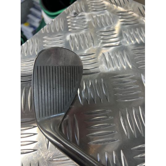 Vokey SM9 Brushed Steel Wedge Right 60 4 L-Grind Wedge Dynamic Gold S200 (Used - 3 Star)