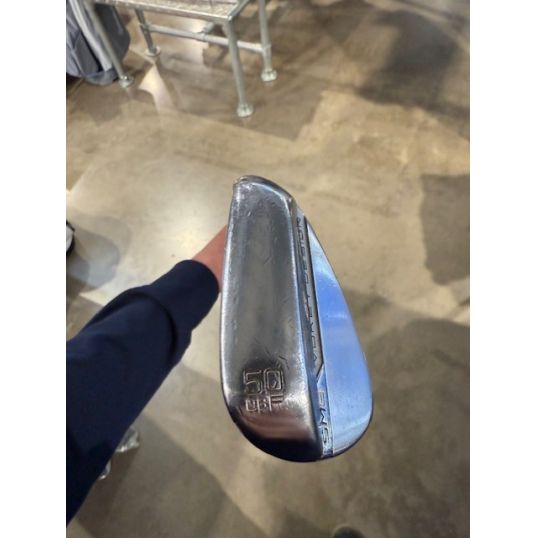 Vokey SM8 Tour Chrome Wedge Right 50 8 F-Grind Wedge Dynamic Gold Wedge (Used - 3 Star)