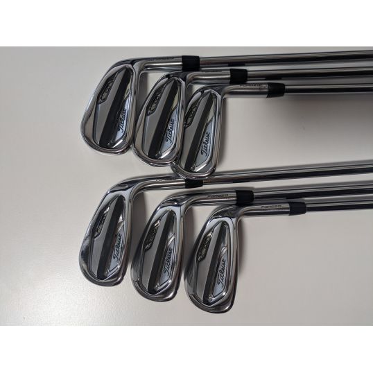 Set De Fers Titleist T100 2023 (5-PW) - AMT Rouge S300 Stiff - État Neuf (Occasion)