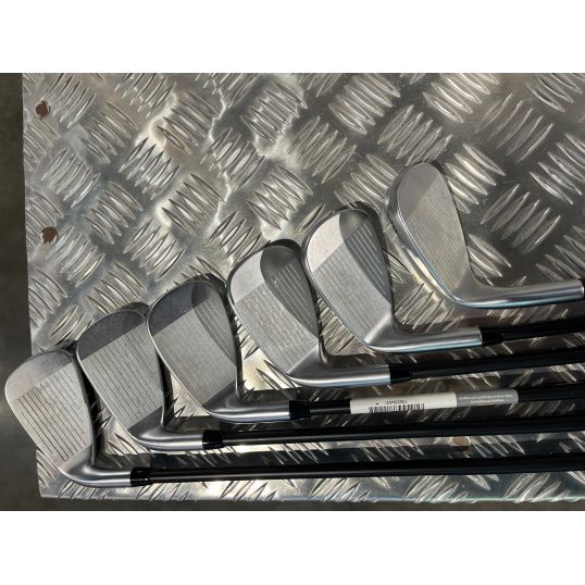 King LTDx Irons Ladies Right Ladies KBS PGI 55 6-PW+SW (Used - 3 Star)