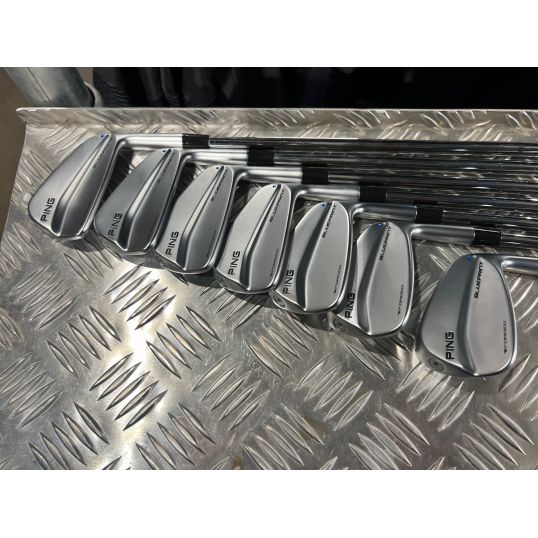 Blueprint Steel Irons Right Stiff Dynamic Gold 120 4-PW (Used - 5 Star)