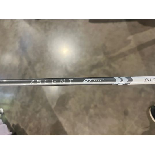 Stealth Ladies Rescue Right 7 Hybrid-31 Degree Ladies Aldila Ascent Ladies 45 (Used - 3 Star)