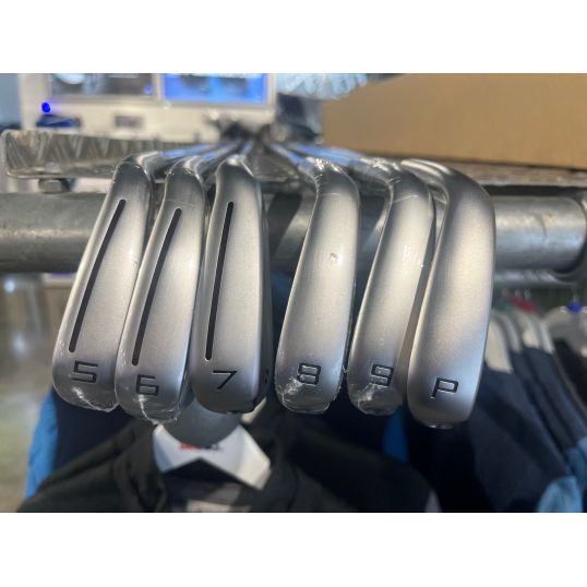 Fers De Golf TaylorMade P790 2021 - 5 à PW (6 Fers) - Flex Régulier MMT Noir 65 Graphite - Reconditionnés Droitier