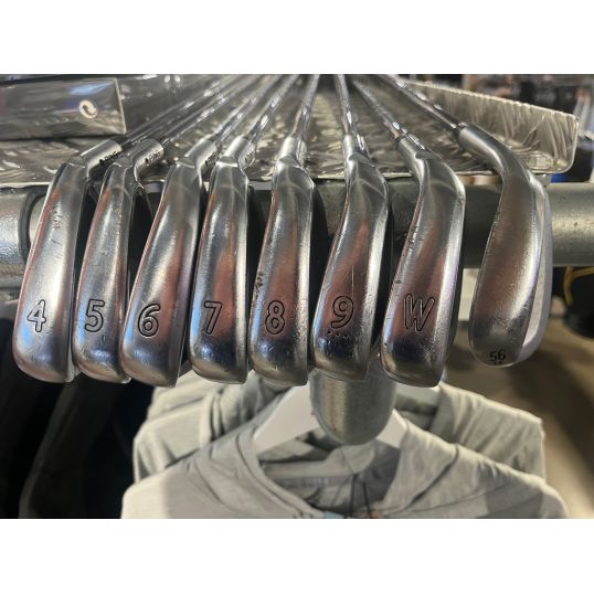 i200 Irons Steel Shafts Right Stiff KBS Tour 4-PW+SW (Used - 2 Star)