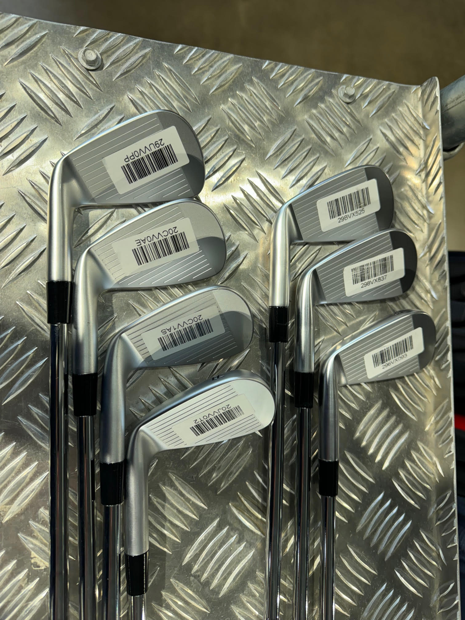 ぽんつ　TaylorMade P7MC 2023 (P-5)DGツアーイシ 2023 TaylorMade P7MC Irons Review - Plugged In Golf
