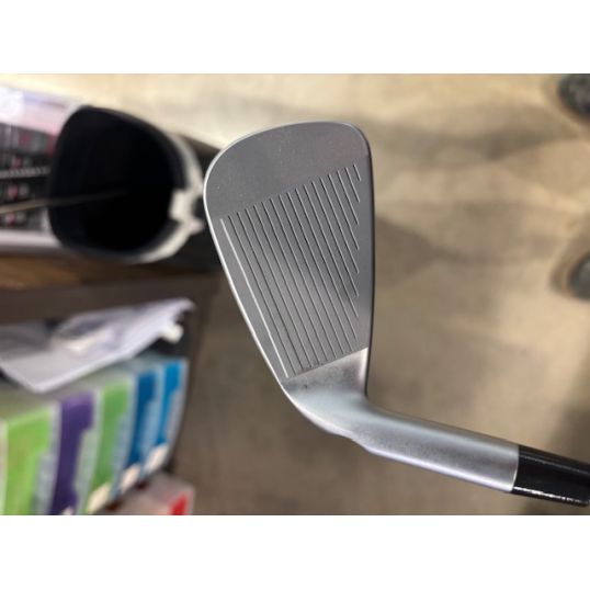 i230 Irons Steel Shafts Right Stiff Dynamic Gold S300 5 (Used - 5 Star)