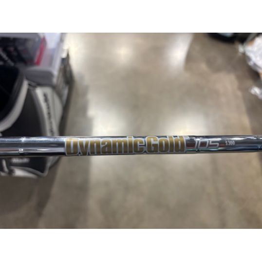 i230 Irons Steel Shafts Right Stiff Dynamic Gold S300 5 (Used - 5 Star)