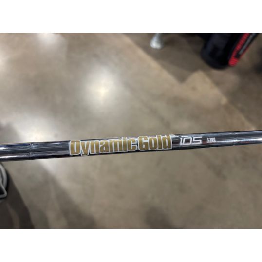i230 Irons Steel Shafts Right Stiff Dynamic Gold S300 4 (Used - 5 Star)