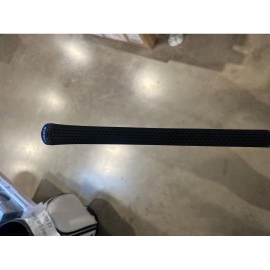 Qi10 Rescue Right 4 Hybrid-22 Degree Fujikura Ventus TR Blue HB Regular Lamkin Crossline 360 Black/Blue (Used - 4 Star)