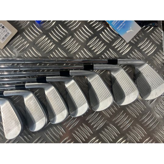P790 Irons Steel Shafts Right CUSTOM 4-PW (Custom 48144) (Used - 3 Star)