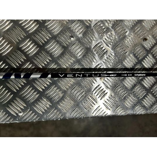Qi10 Rescue Right 4 Hybrid-22 Degree Fujikura Ventus TR Blue HB Regular Lamkin Crossline 360 Black/Blue (Not Quite Perfect)