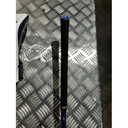 Qi10 Rescue Right 4 Hybrid-22 Degree Fujikura Ventus TR Blue HB Regular Lamkin Crossline 360 Black/Blue (Not Quite Perfect)