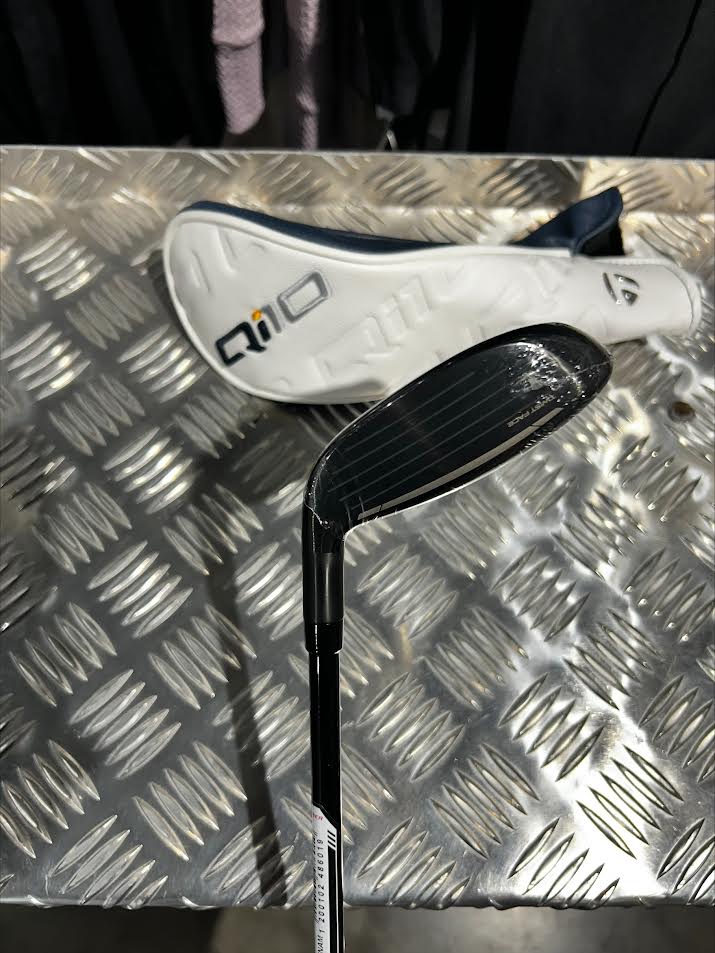 Product Image for Qi10 Rescue Right 3 Hybrid-19 Degree Fujikura Ventus TR Blue HB Stiff Lamkin Crossline 360 Black/Blue (Not Quite Perfect)