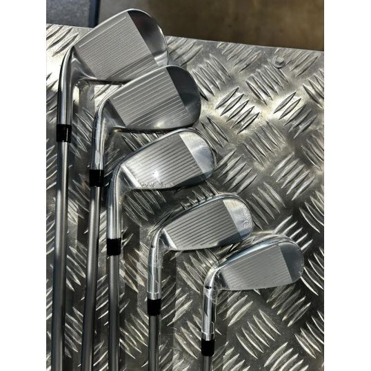TaylorMade Qi10 HL Irons Graphite Shafts Right Regular
