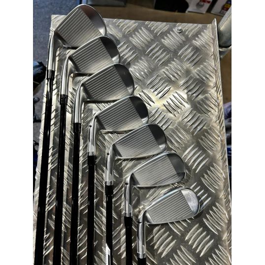 TaylorMade Qi10 Irons Graphite Shafts Right Senior Fujikura