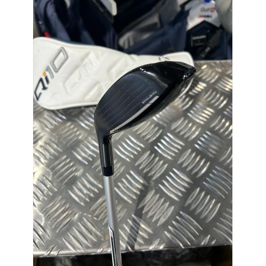 Qi10 Max Womens Rescue Right 4 Hybrid-23 Degree Fujikura Speeder NX TCS 40 Ladies Lamkin ST Soft Grey/White (Used - 4 Star)