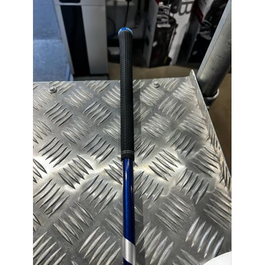 Qi10 Rescue Left 3 Hybrid-19 Degree Fujikura Ventus TR Blue HB Stiff Lamkin Crossline 360 Black/Blue (Used - 5 Star)