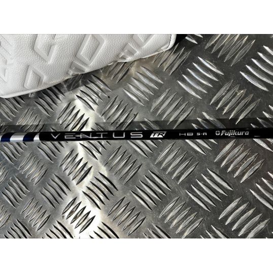 Qi10 Rescue Right 4 Hybrid-22 Degree Fujikura Ventus TR Blue HB Senior Lamkin Crossline 360 Black/Blue (Used - 3 Star)