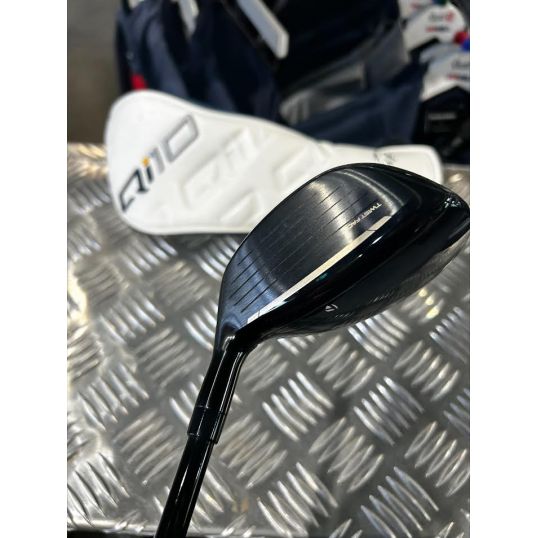 Qi10 Rescue Right 7 Hybrid-31 Degree Fujikura Ventus TR Blue HB Senior Lamkin Crossline 360 Black/Blue (Used - 3 Star)