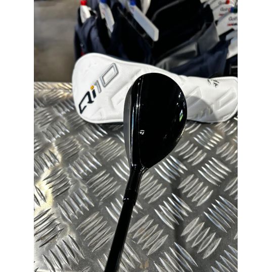 Qi10 Rescue Right 6 Hybrid-28 Degree Fujikura Ventus TR Blue HB Senior Lamkin Crossline 360 Black/Blue (Used - 4 Star)