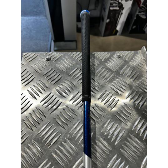 Qi10 Rescue Right 3 Hybrid-19 Degree Fujikura Ventus TR Blue HB Senior Lamkin Crossline 360 Black/Blue (Used - 4 Star)