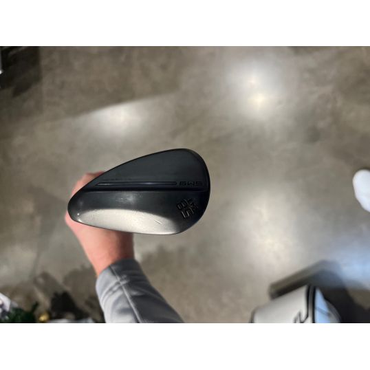 Vokey SM9 Jet Black Wedge Right 58 4 T-Grind Wedge Dynamic Gold S200 (Used - 3 Star)