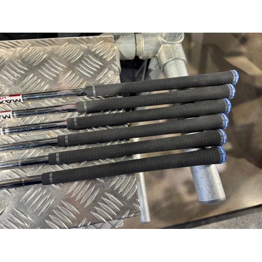 Qi10 HL Irons Steel Shafts Right Regular KBS Max Lite 5-PW (Used - 4 Star)