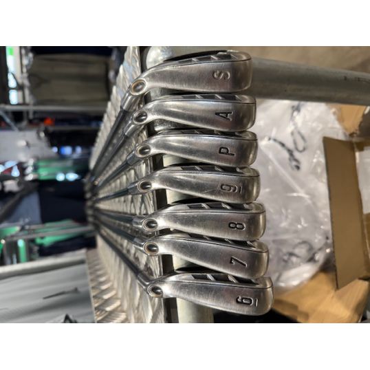 RAZR X Irons Graphite Shafts Right Regular RAZR X Graphite 5-PW+SW (Used - 3 Star)