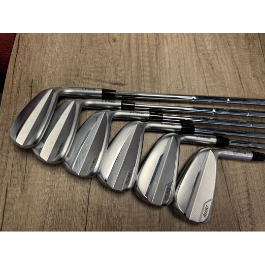 i530 Irons Steel Shafts Right Stiff True Temper Dynamic Gold Mid 100 5-PW Golf Pride Tour Velvet (Used - 4 Star)