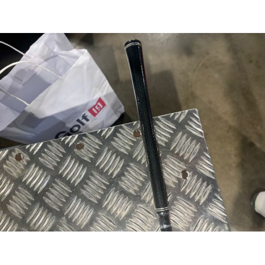 Darkspeed LS Driver Right 9 UST LIN-Q M40X White 6F5 Extra Stiff Lamkin Crossline Black (Used - 5 Star)
