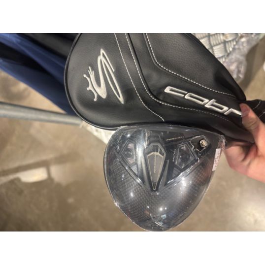 Darkspeed LS Driver Right 9 UST LIN-Q M40X White 6F5 Extra Stiff Lamkin Crossline Black (Used - 5 Star)