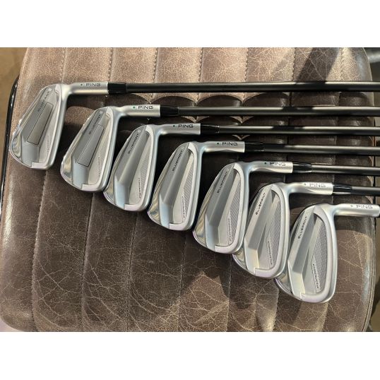 Blueprint S Irons Graphite Shafts Right CUSTOM 4-PW (Custom 59014) (Used - 4 Star)