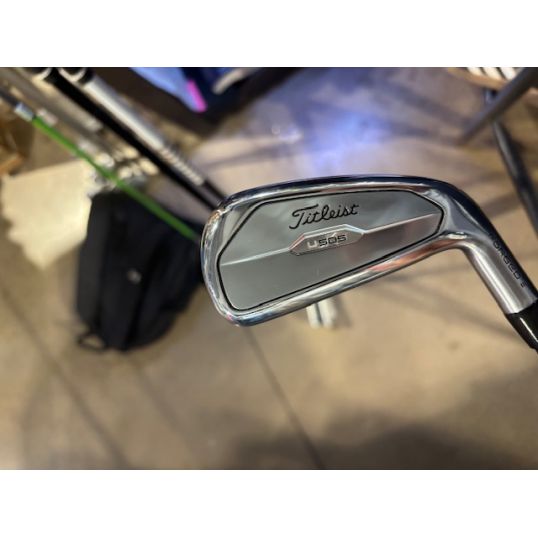 U-505 Utility Iron Graphite Shaft Right 3 Hybrid-20 Degree Stiff Hzrdus Black Gen 4 80 (Used - 5 Star)