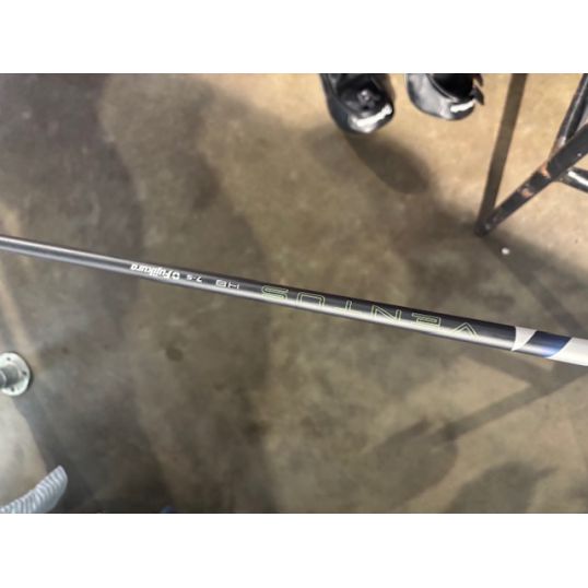 Qi35 Rescue Right 2 Hybrid-17 Degree Fujikura Ventus Blue 7 Stiff Golf Pride Z-Grip Black/Silver (Used - 5 Star)