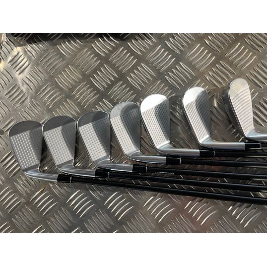 ZXi 5 Irons Graphite Shafts CUSTOM (Custom _281692_236461_293412) (Used - 4 Star)