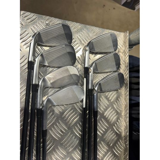 G730 Irons Graphite Shafts Right Regular Recoil Dart F3 5-PW+W Crossline Black (Used - 4 Star)