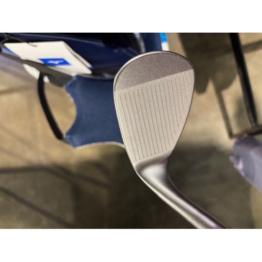 Vokey SM10 Nickel Wedge Right 60 12 D-Grind Wedge Dynamic Gold S200 Titleist Universal 360 (Used - 5 Star)